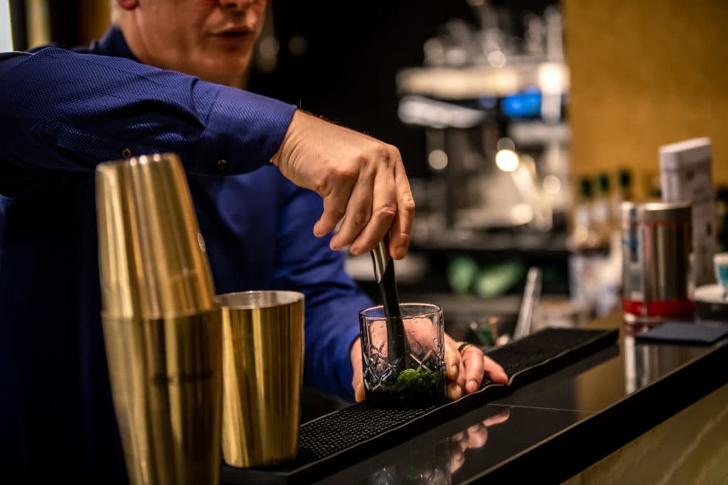 Kaffee-cocktails_illy_sofitel_bar_frankfurt_blog_oceanblue-style.jpg