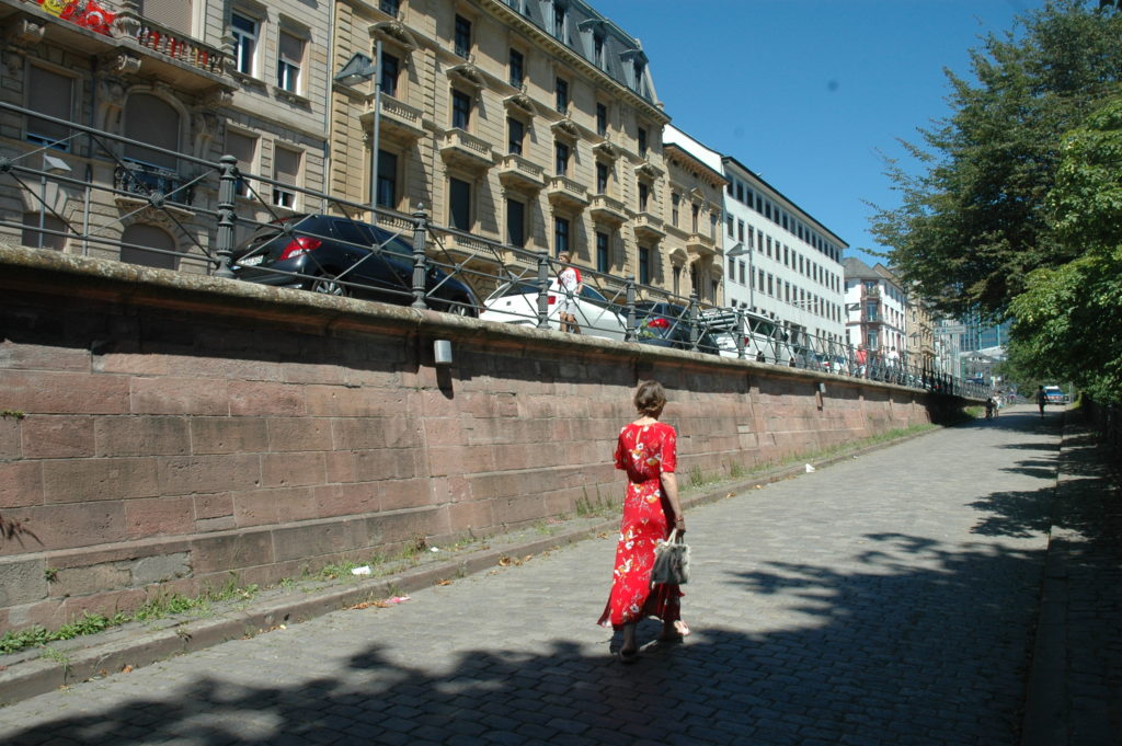 sommerkleid-midikleider-oceanblue-style.jpg